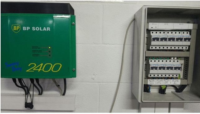 Cable de respuesta para batería de panel